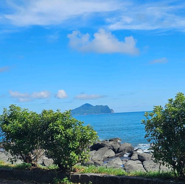 遠眺東海岸的可愛小島〔龜山島〕