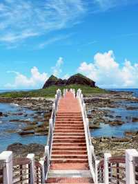 🌉 Sanxiantai Bridge: The Eight-Arched Pathway to Paradise! 🌊
