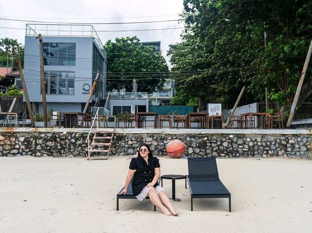 ที่พักระยอง เงียบสงบ ติดหาด ลมพัดสบายๆตลอดวัน