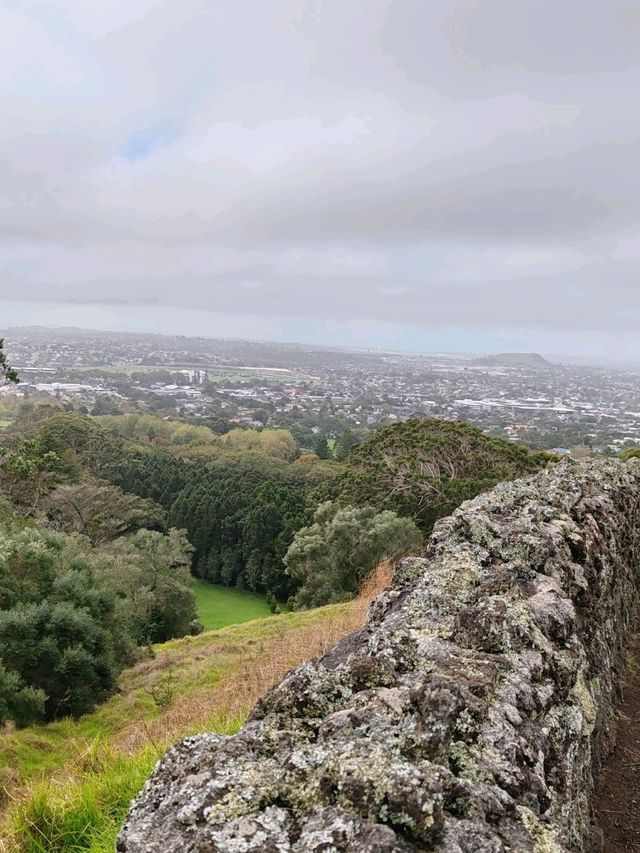 Auckland's Icon: Maungakiekie / One Tree Hill