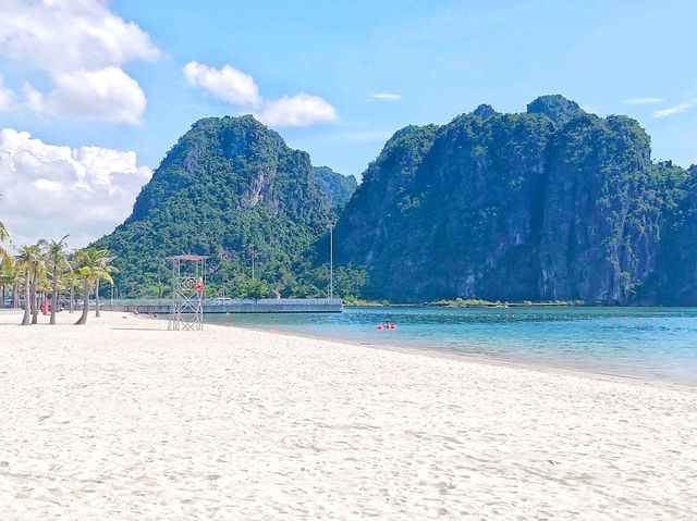 Hon Gai Beach