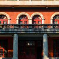 🎓 Hunan University — The Romance of Red Bricks and Sunshine 🌤