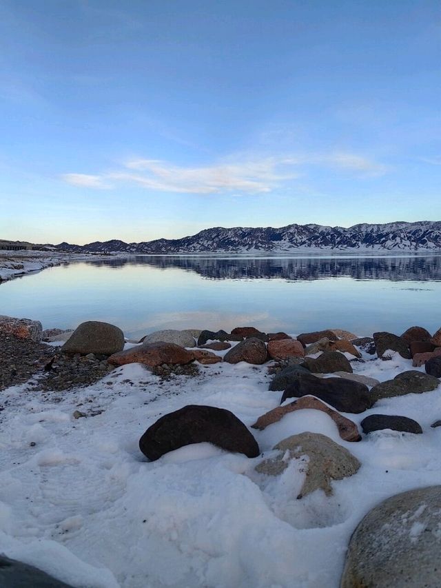 ❄️ “The Crystal Lake of Xinjiang” ❄️