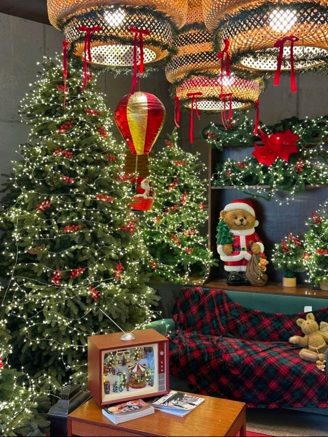 크리스마스의 온기를 느낀 따뜻한 순간, 빌리앤오티스 크리스마스의 온기를 느낀 따뜻한 순간, 빌리앤오티스