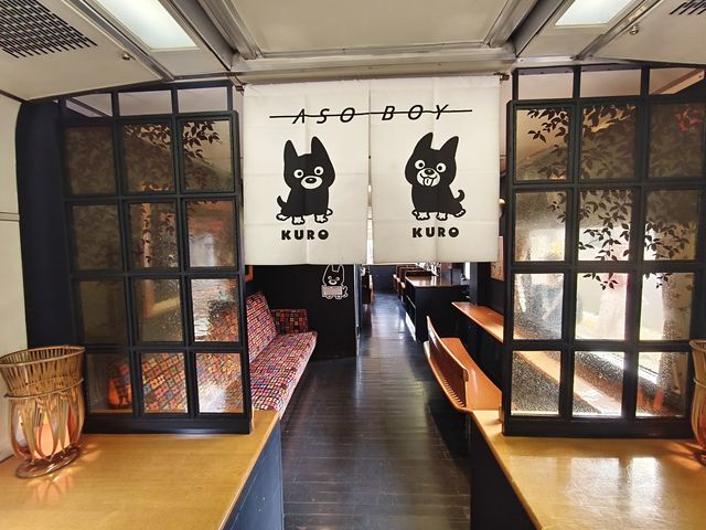 Aso Boy รถไฟท่องเที่ยวขวัญใจเด็ก ๆ 