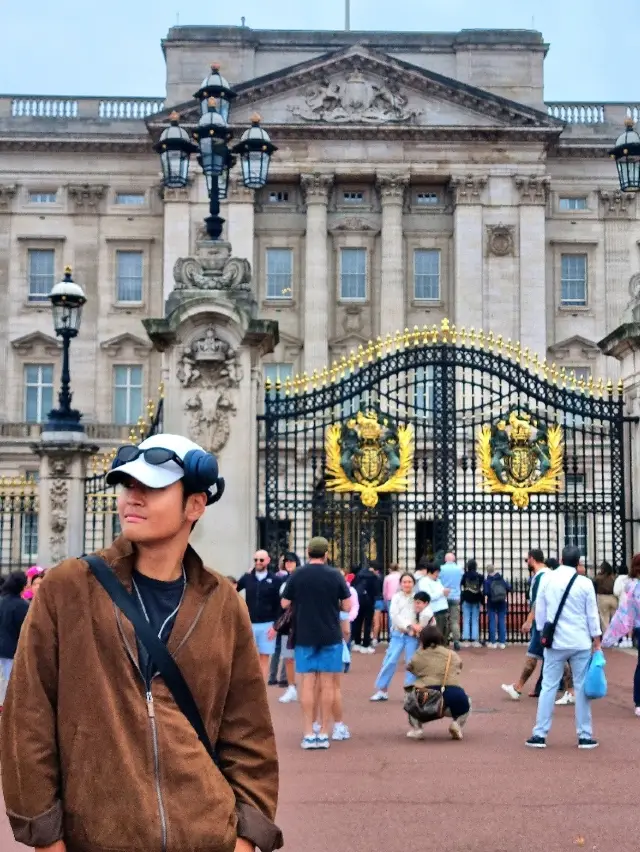 Dreaming of a Trip to London: Buckingham Palace