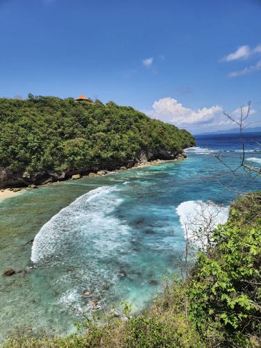 🇲🇨Indonesia➖Atuh Beach 💦 Let's check out the turquoise waters of Bali!