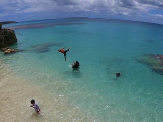 Главная изюминка путешествия на Сайпан! Остров-сокровище «Тиниан (Tinian)», куда летят на легкомоторном самолете 。