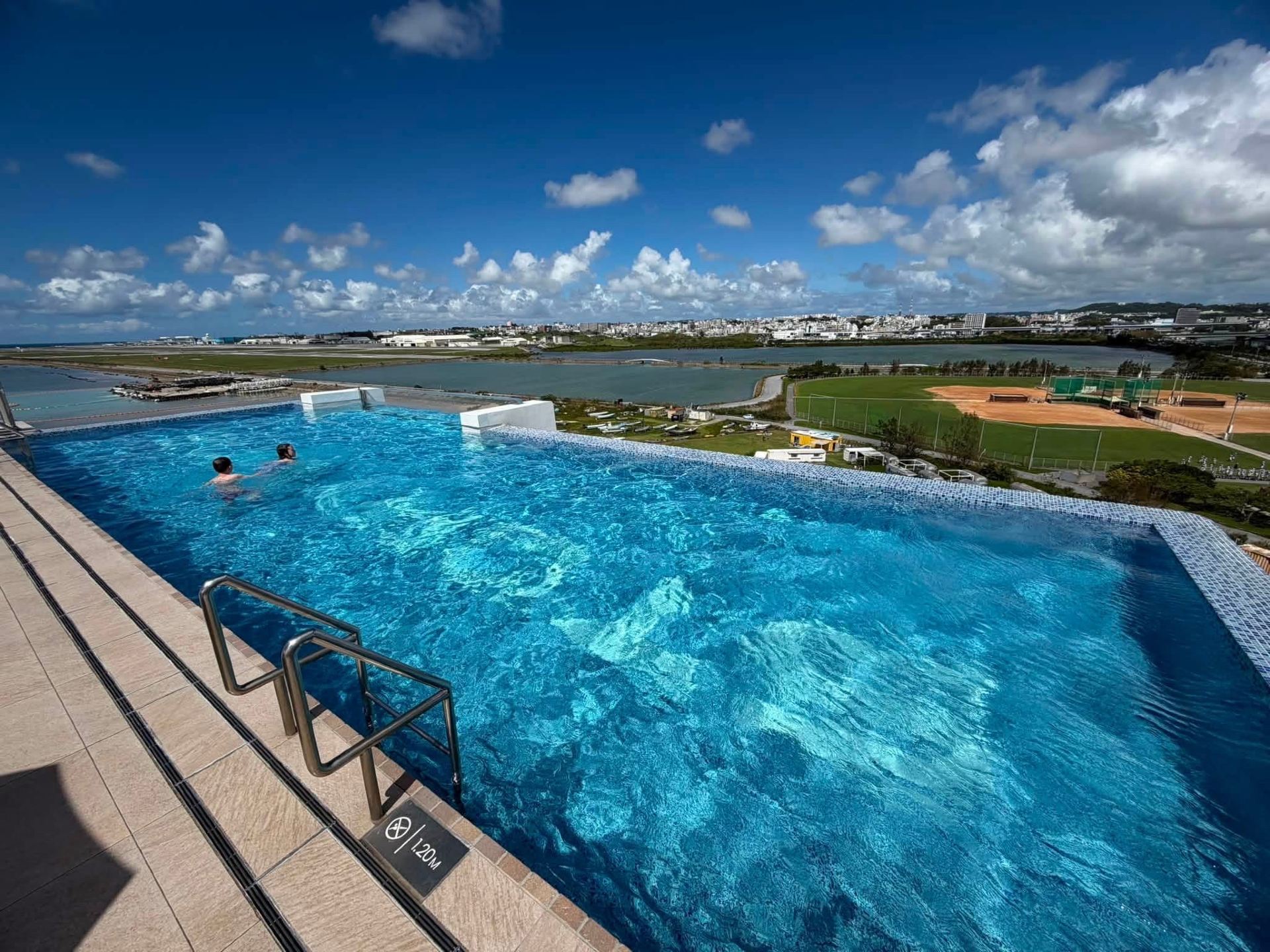 Đêm cuối cùng ở Okinawa 🇯🇵, nhất định tôi phải ở lại đảo Senaga! 🏖️