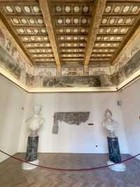 Exquisite Exhibition Rooms