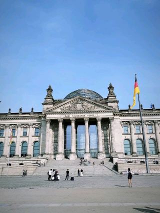Berlin in One Day: History, Art and City Vibes