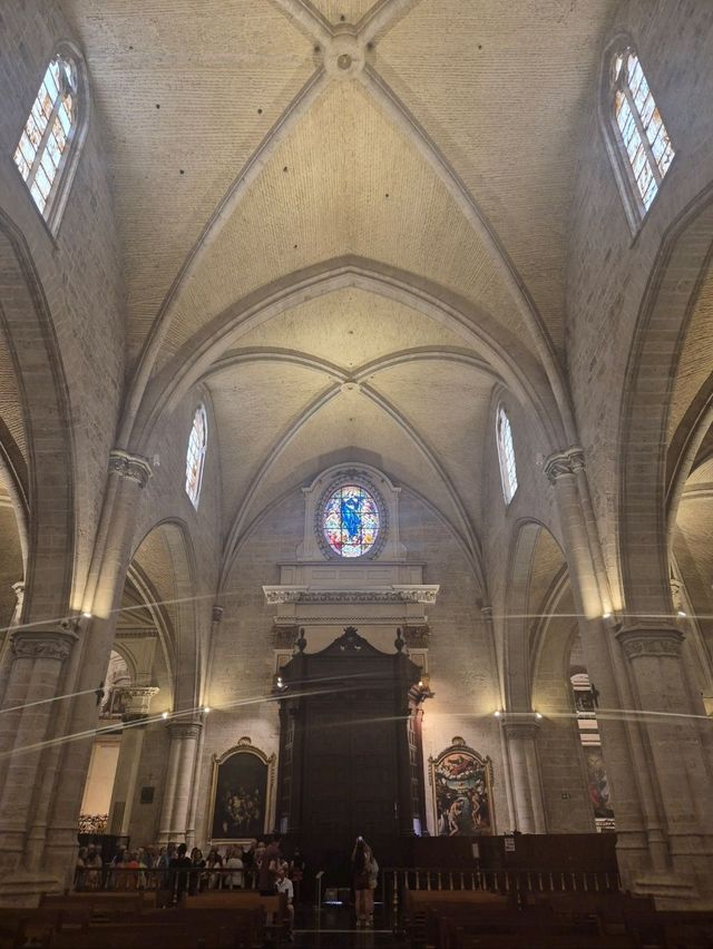 Els Secrets de la Catedral: From Gothic Grace to the Holy Grail