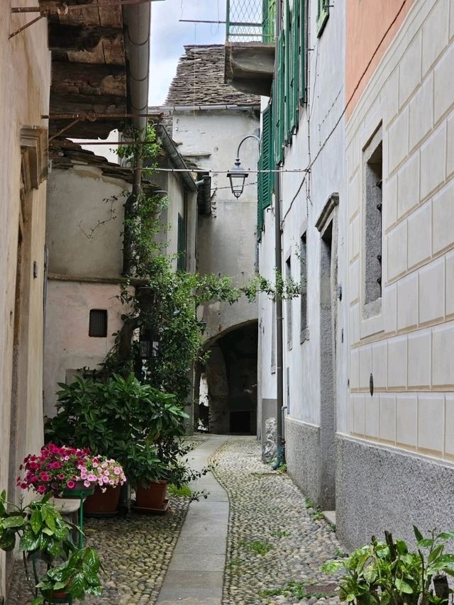 🏰 Gateway to Ossola’s Quiet Heart – Vogogna, Italy