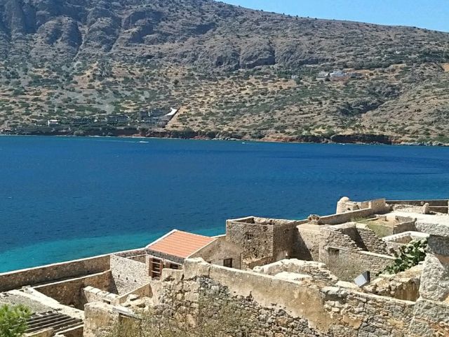 The Enchanting Crete The Enchanting Crete