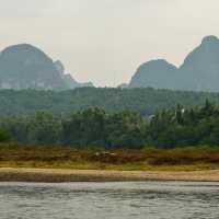 Walking the Li River in Yangshuo 🚶♂️🌿⛰️