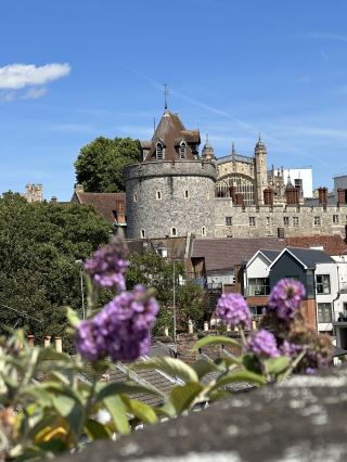 👑 Experience a real British royal castle — Windsor Castle