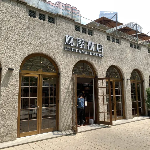 【上海】中国の歴史建築をリノベした蔦屋書店