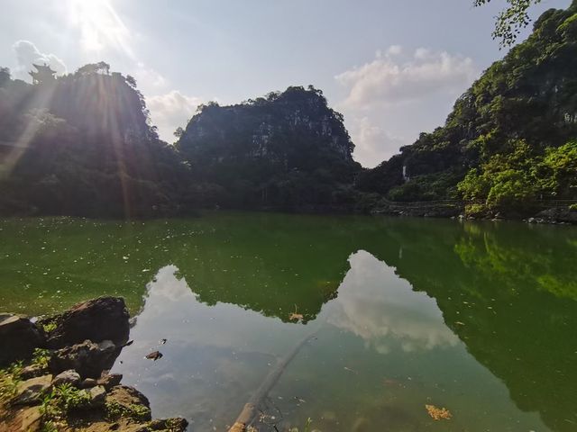 廣西來賓八仙天池如入仙境