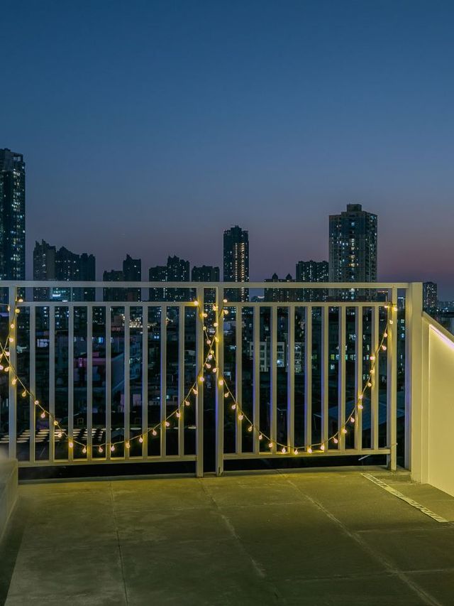 🌟✨ Guangzhou's Retro Charm: Stargazing Platform Inn 🛍️🍜