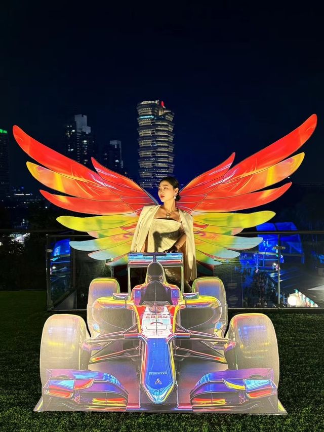 去新加坡觀看F1大獎賽 難忘的旅行。