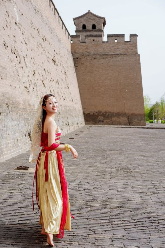 古城  美女  旅行攝影。