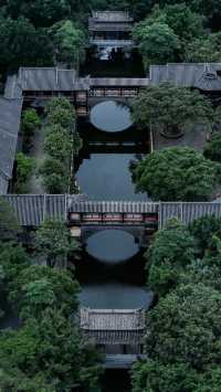 東莞嶺南園林道滘鎮粵暉園。
