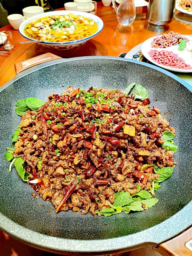 立冬•尋味余味鄉宣威菜館。