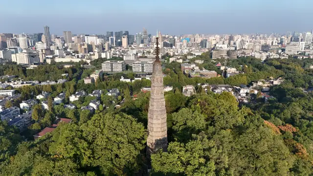 浙江杭州寶石山景區。