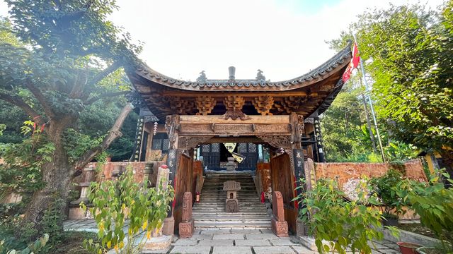 浦江龍潭古寺