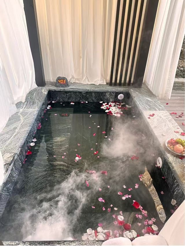 和男友在這裡泡個私湯～感覺不要太棒啦！