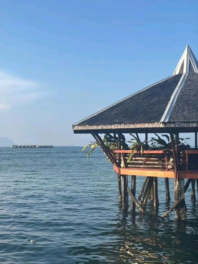 I stayed hotel Aranaya There is a seafood market in front of the hotel 🥰❤️
