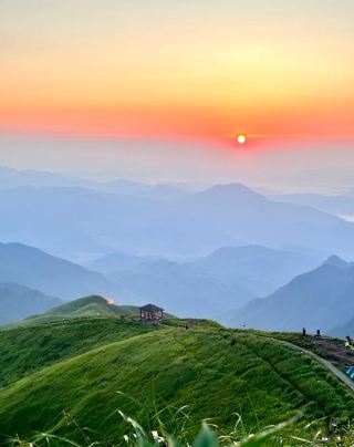 【무공산】금정에서 별을 보고, 초원이 하늘을 덮다.