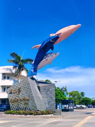 Explore the enchanting San Niang Bay and enjoy the stunning sea and sky scenery!