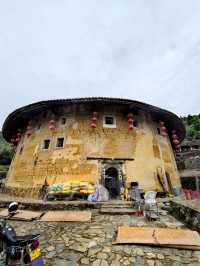 客家的建築奇蹟——福建南靖田螺坑土樓群
