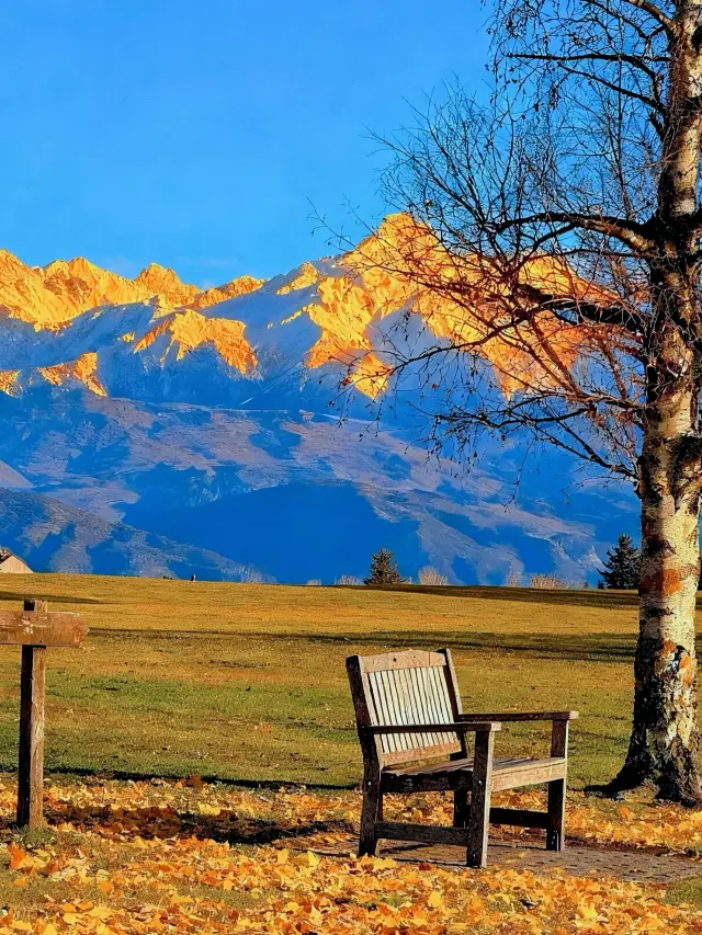 The Wanaka Lakeview Hotel in New Zealand offers postcard-perfect views right outside your window!