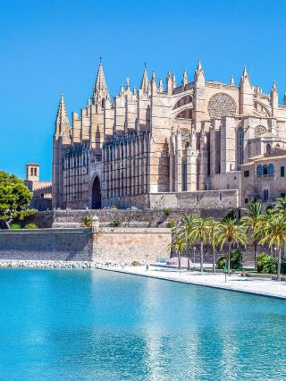 帕爾馬果凍海，把夏天泡進藍綠裡