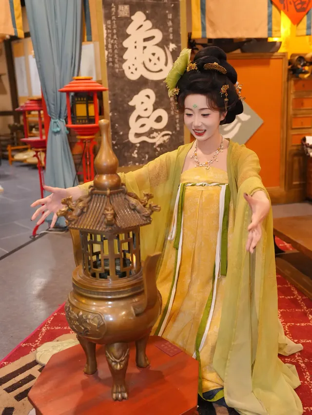 西安唐風頂流聯動！住對地方真的省一半事！