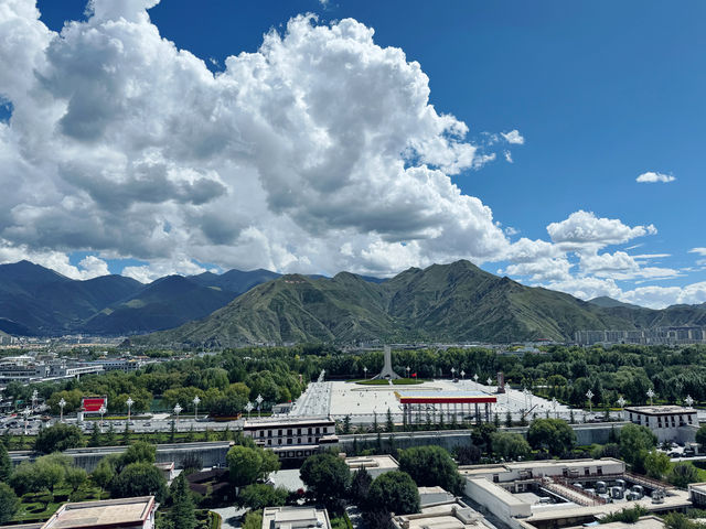 布達拉宮一日遊——藏式建築拍照全攻略