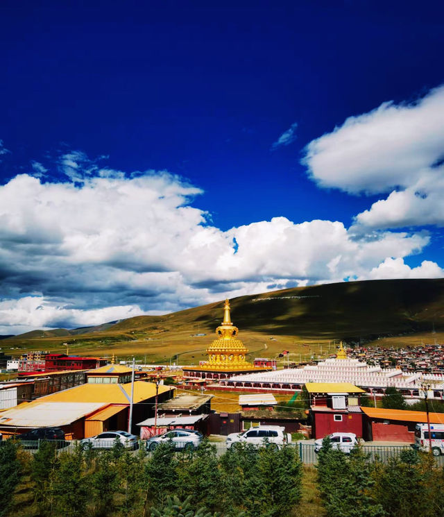 離天堂最近的絳紅佛國｜亞青寺，魂被留在了4000米！