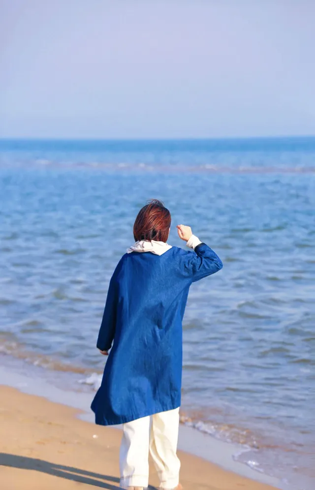 冬季秦皇島海邊這樣穿，包出片兒！