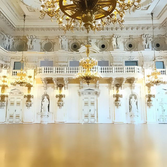 捷克總統府居然能免費進?! 捷克總統府居然能免費進?!