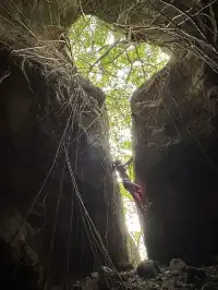 西樵山這個洞穴太好玩了吧!!(三刷)