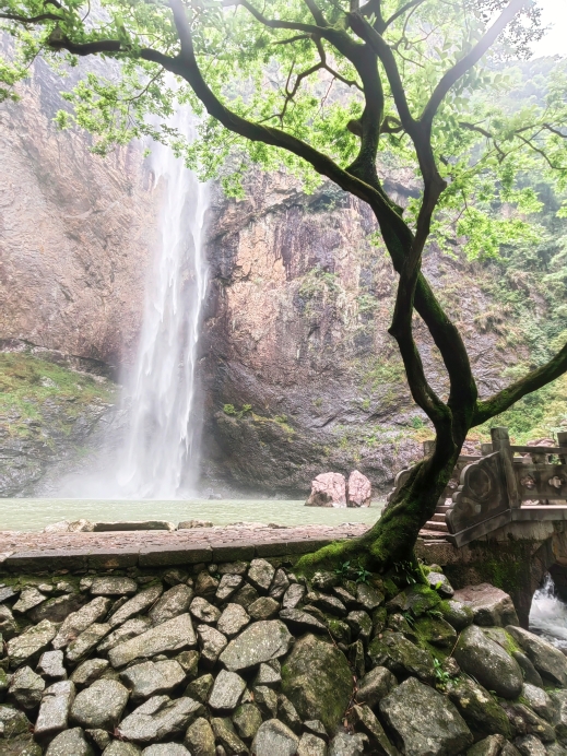 青田石門の飛瀑｜華東No.1の滝群は本当にすごすぎる | Trip.com 青田