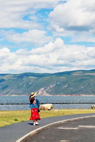 Dali Erhai Lake: Enjoy the relaxed vibe of the "wind, flowers, snow, and moon" on your trip | Dali travel guide