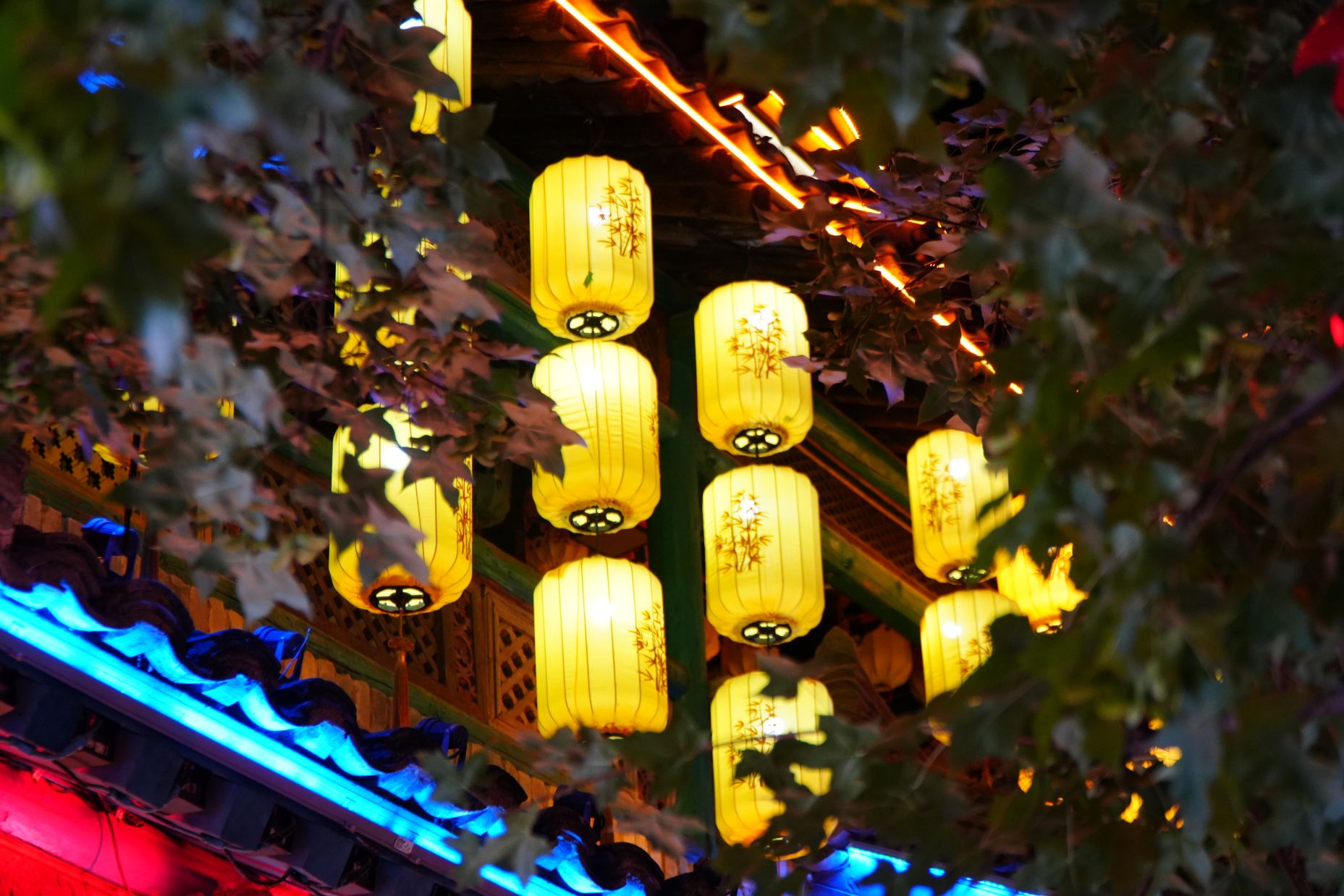 Zhouzhi Fireworks Alley | Finally found the human touch beyond Chang'an