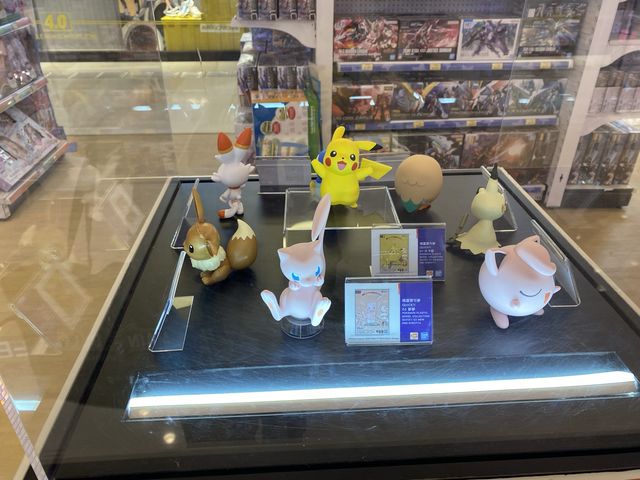 TOYSRUS pop-up store 🏬 