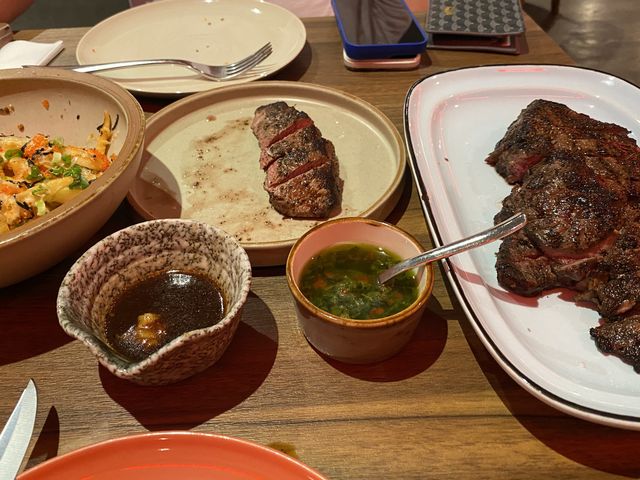 Koal: A quiet grillhouse 