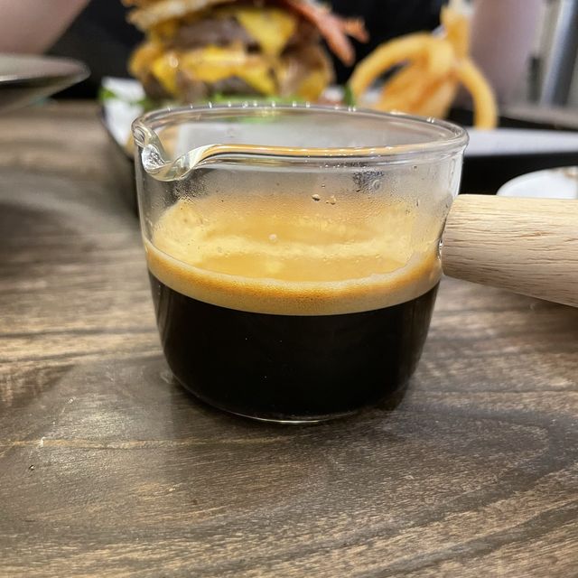 🍔高質極多汁超厚實漢堡店