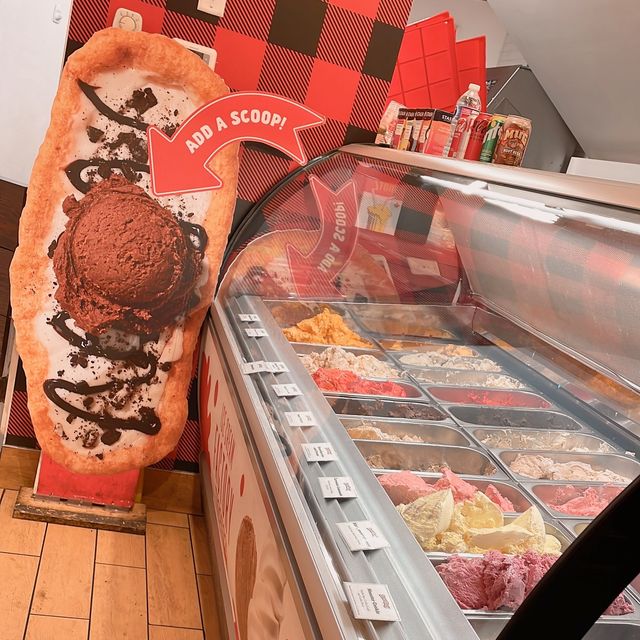 【カナダの名物スイーツ！】 「ビーバーテイルズ」が予想外に美味しかった！