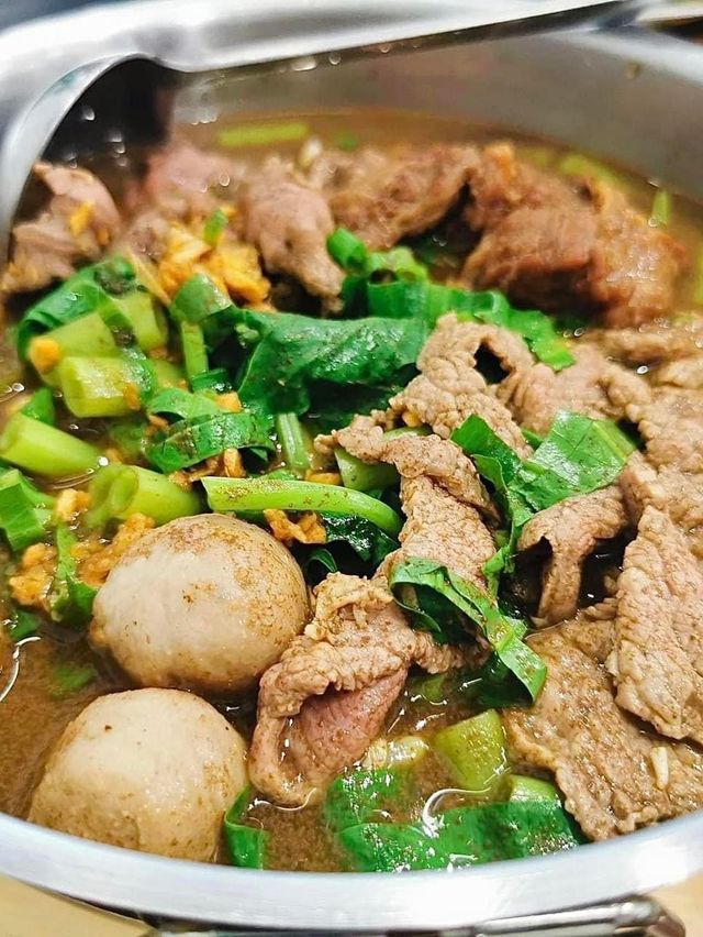 หนีแมวไป 🍜 ก๋วยเตี๋ยวเรือเฮฟเว่น - Heaven Noodle